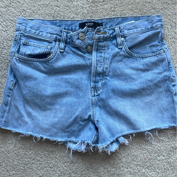 HUDSON Women's Lori High Rise, Cut Off Jean Short - Picture 3 of 7